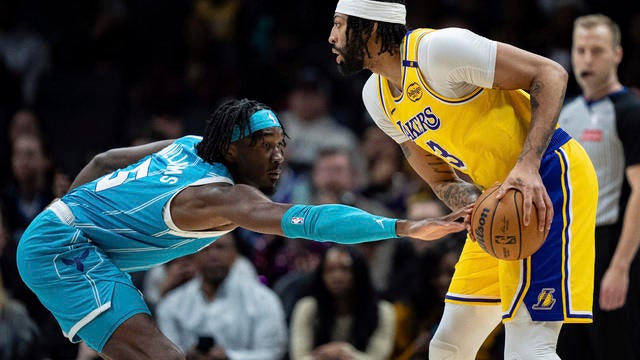 Lakers Hornets Basketball 