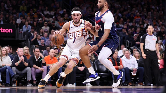 Los Angeles Clippers v Phoenix Suns 