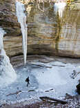 See Frozen Waterfalls at This Otherworldly State Park in Illinois