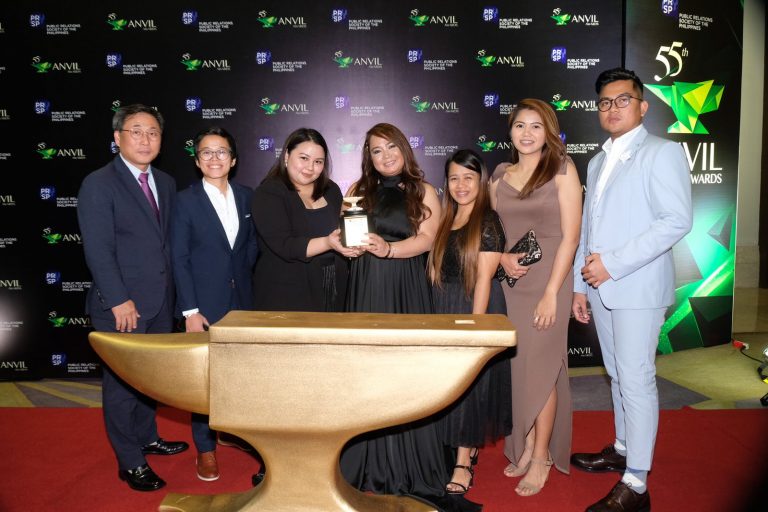 LG Philippines empowers women, bags Anvil | ASTIG.PH