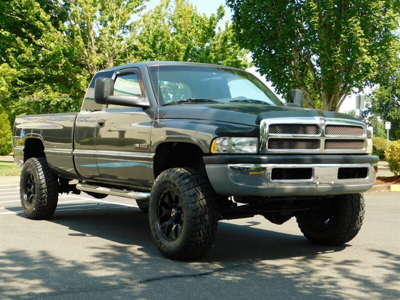 2002 Dodge Ram 2500 4X4 5.9L CUMMINS DIESEL / 5-SPEED MANUAL / LIFTED   - Photo 2 - Portland, OR 97217