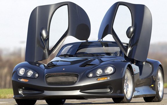 Gillet Vertigo cars with butterfly doors