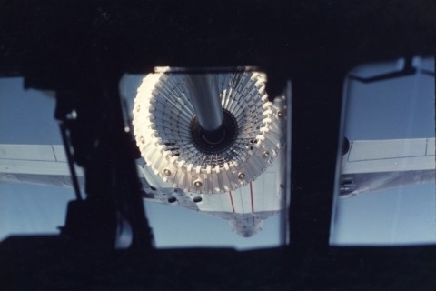 Refuelling from a Vulcan B2(K) as seen from an RAF Hercules. (Crown Copyright)