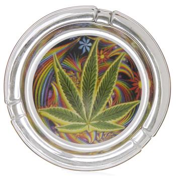  CANNABIS LEAF GLASS ASHTRAY