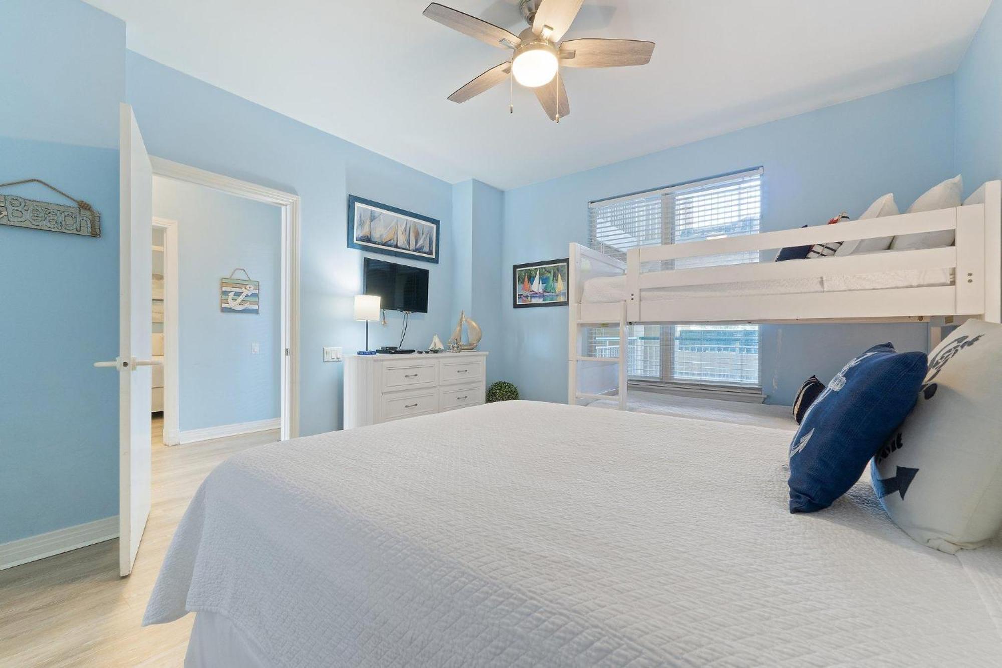 °BEACH COLONY TOWER 2C PERDIDO KEY, FL (United States) | BOOKED