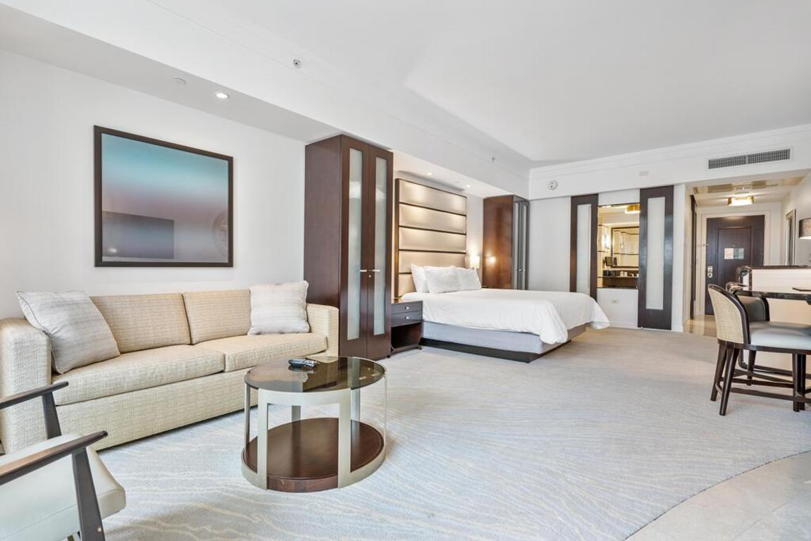 Junior Suite at Sorrento Residences- FontaineBleau Miami Beach home photo