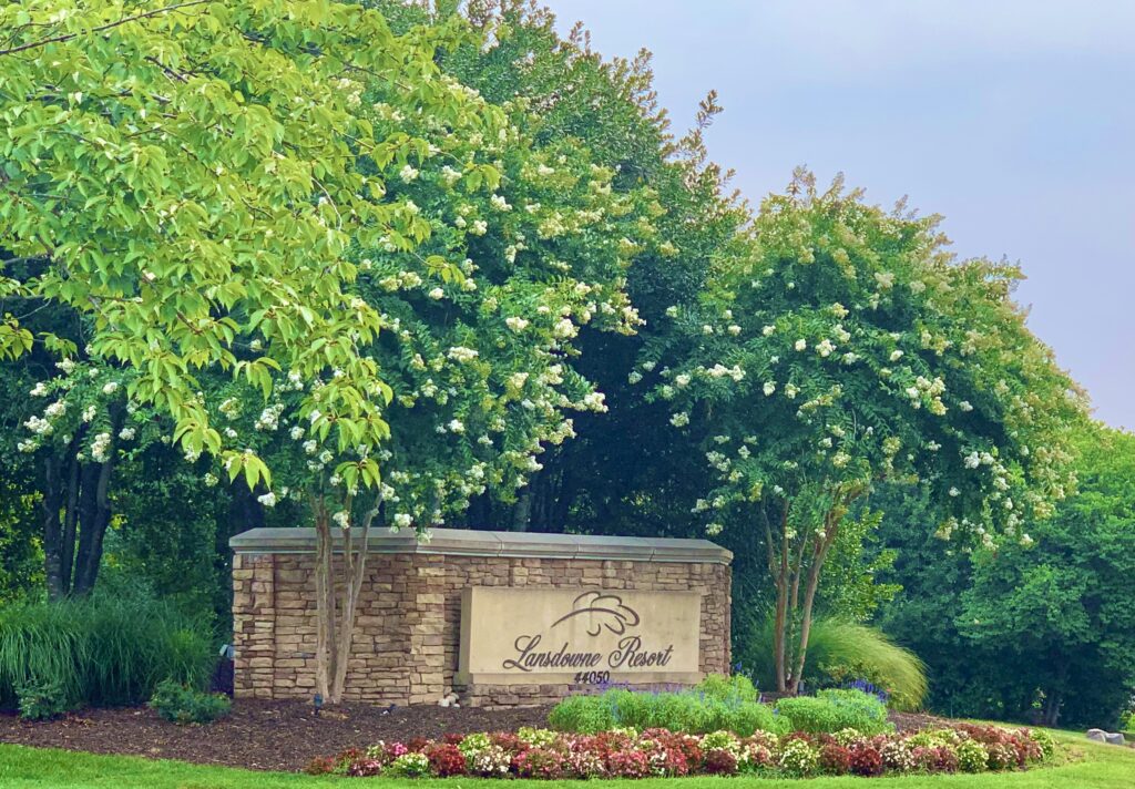 Lansdowne Resort Sign