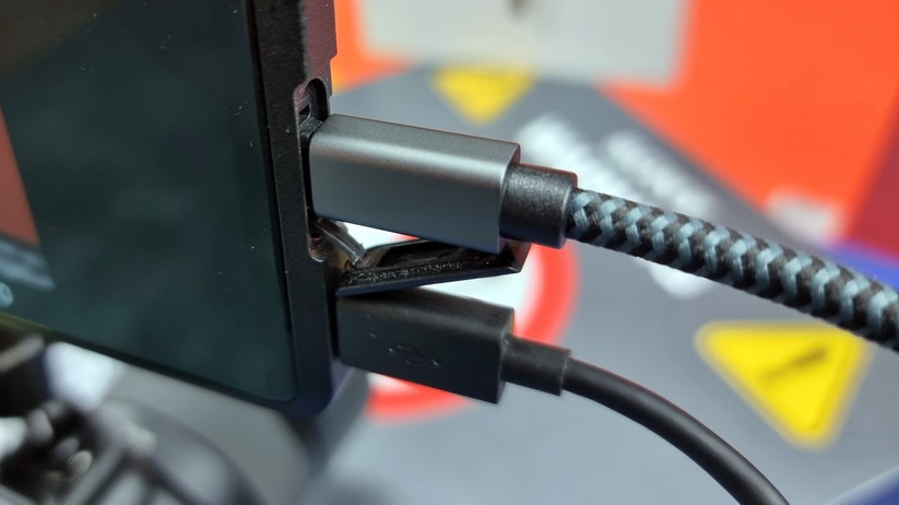 Dank HDMI-Eingang dient das Xperia Pro als externer Monitor