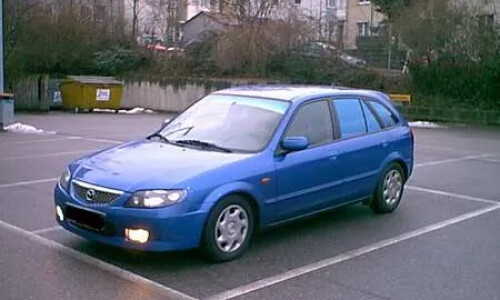 Mazda 323 Dynamic #1