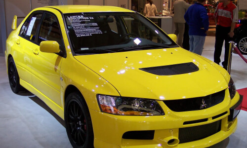 Mitsubishi Lancer Evolution IX #2