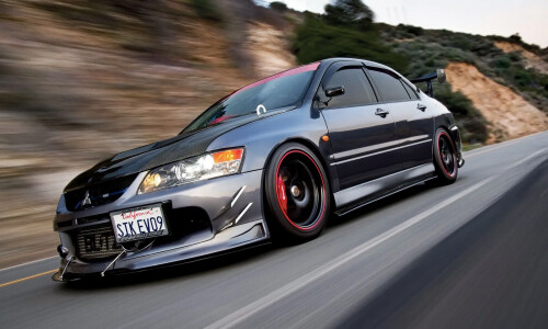 Mitsubishi Lancer Evolution IX #9