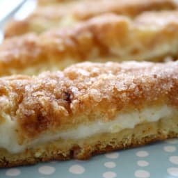 crescent-roll-dessert-bars.jpg