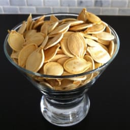 roasted-pumpkin-seeds-3.jpg