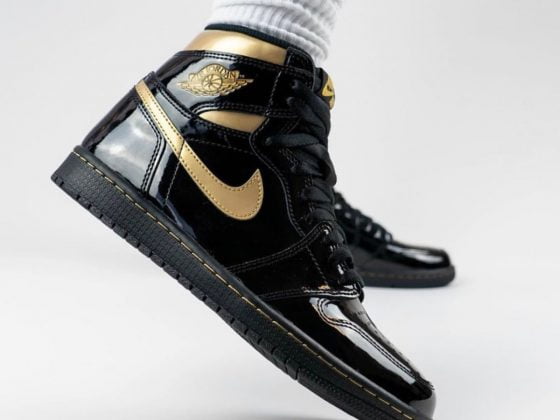 Air Jordan 1 High OG Black Metallic Gold Feature (1)-min