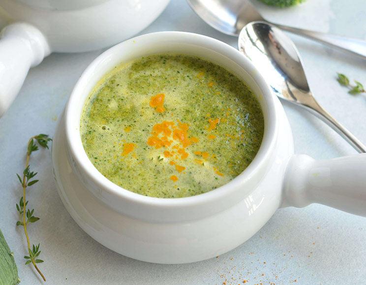 This vibrant Broccoli Leek soup that makes healthful eating a cinch. Spoon your way to health with this vibrant, veggie-Loaded soup.