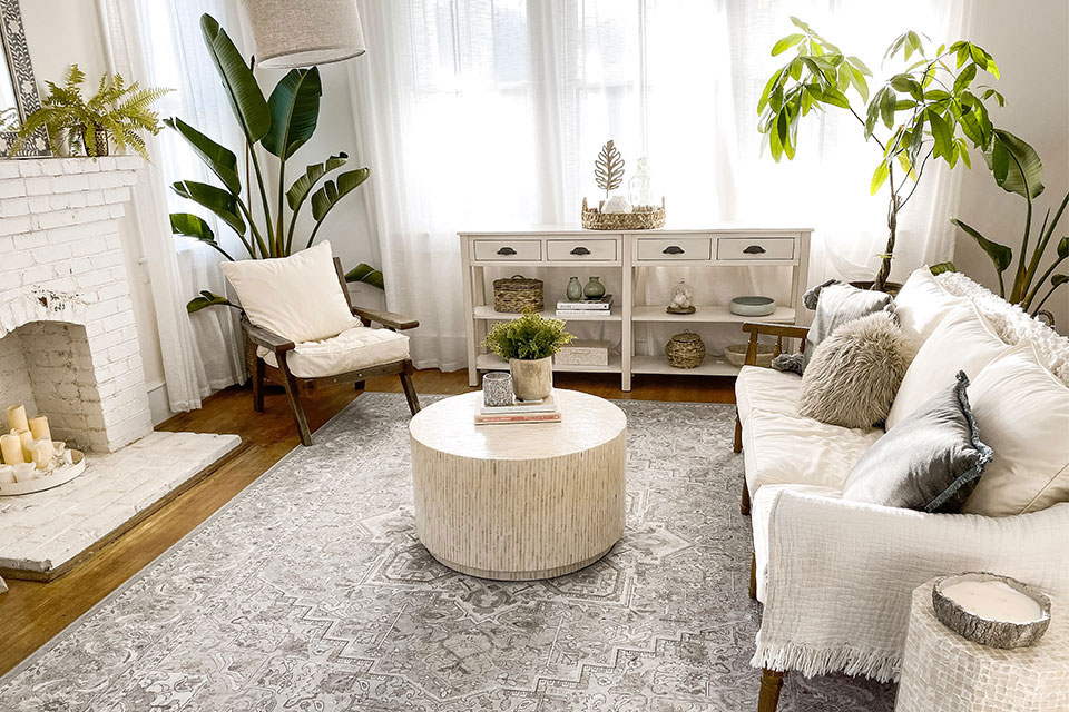 8 Decorating Ideas for Styling a Small Living Room | Ruggable Blog