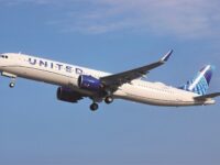 United A321neo in flight