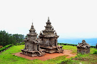  Candi Gedongsongo