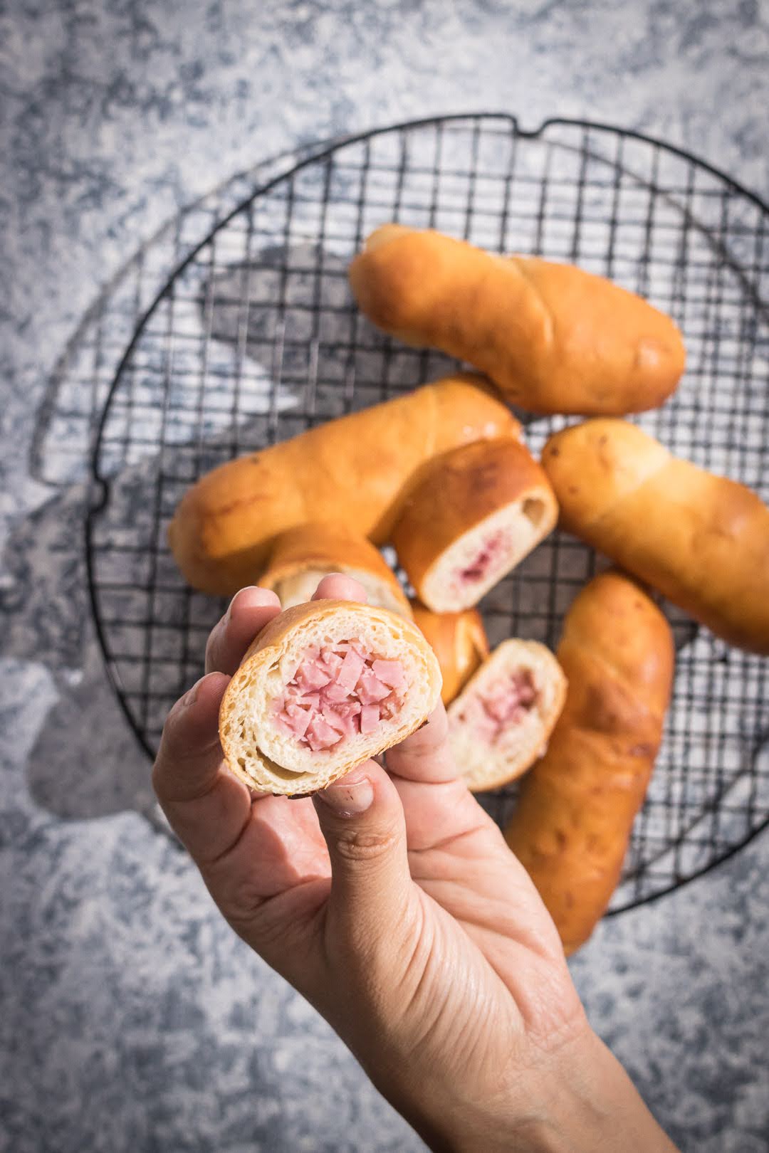 Cachitos de jamon venezolanos