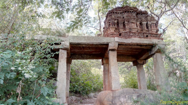 Trekking route to Nandi Hills