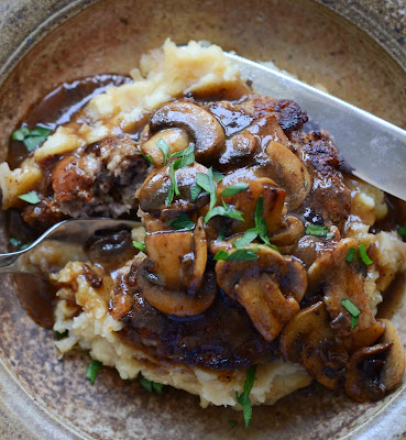 oven baked beef and mushroom cobbler