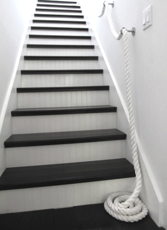 thick rope stair railing idea