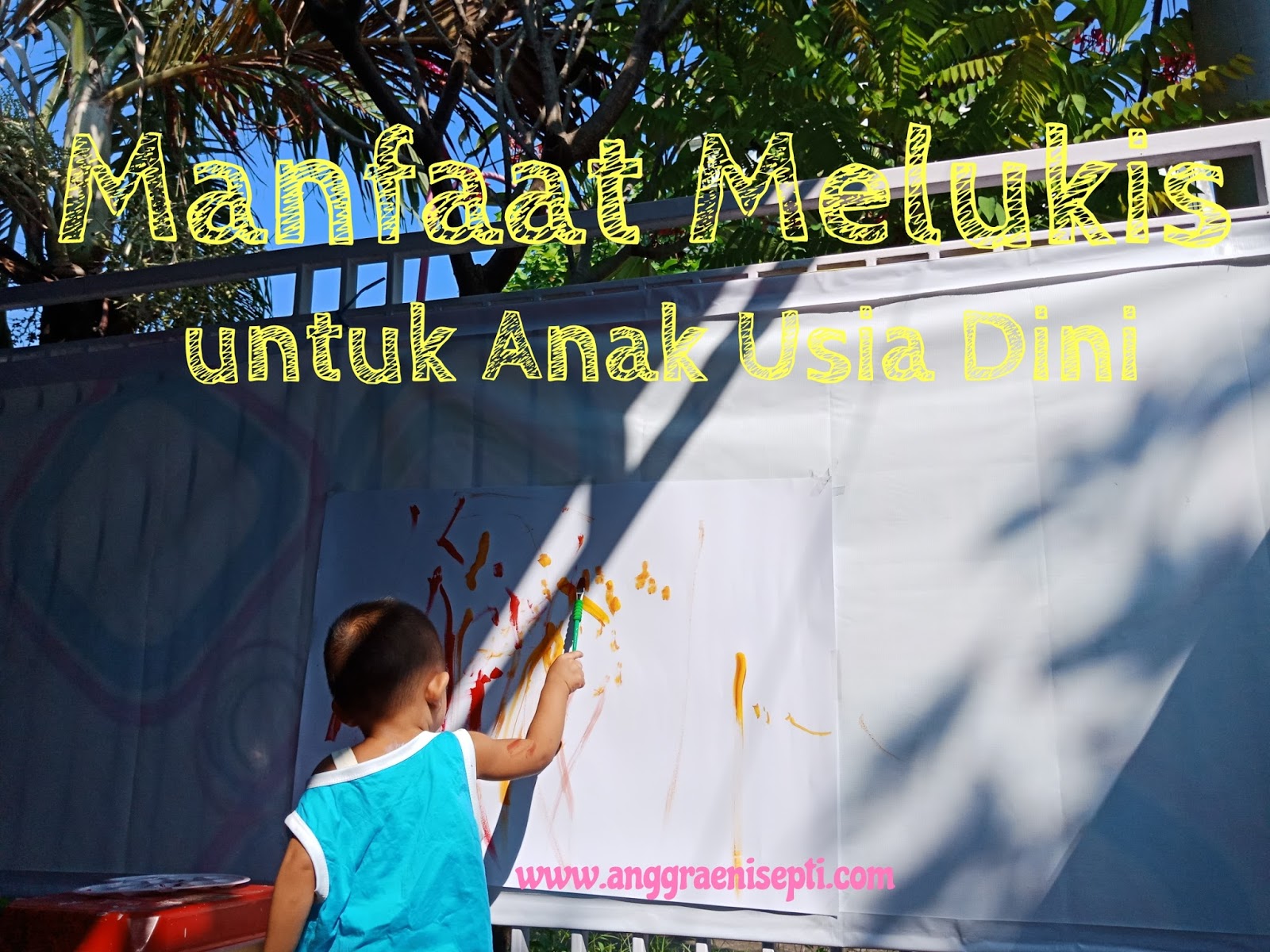 Beliau juga menyarankan kami jika memiliki anak di masukkan ke sanggar lukis Saya cuma manggut manggut aja dibilangin