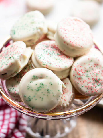 White chocolate covered Ritz Cracker Cookies