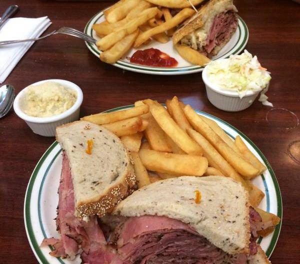 Brent's Deli tweets Twitter restaurant delicatessen Northridge Westlake Village Los Angeles