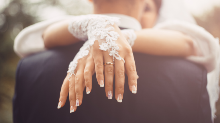 do you wear engagement ring on wedding day