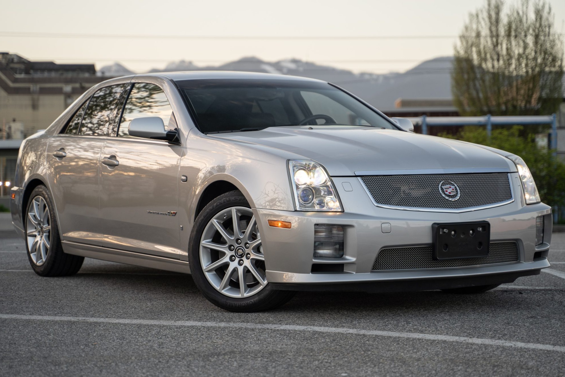 39k-Kilometer 2007 Cadillac STS-V