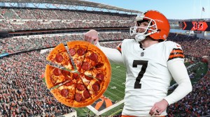 Cleveland Browns kicker Dustin Hopkins reacts after a field goal attempt.