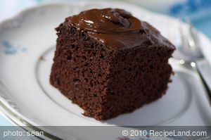 Hershey's Old-Fashioned Chocolate Cake