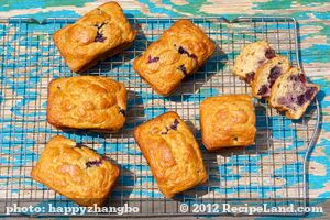 Applesauce Blueberry Banana Bread