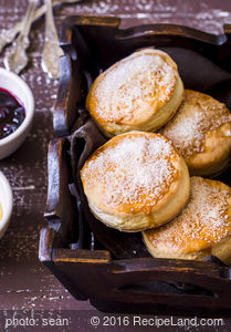 American Buttermilk Biscuits