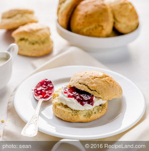 Buttermilk-Cornmeal Biscuits