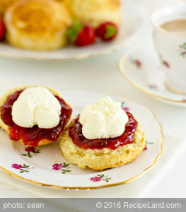 Mom's Favourite Cornmeal Biscuits