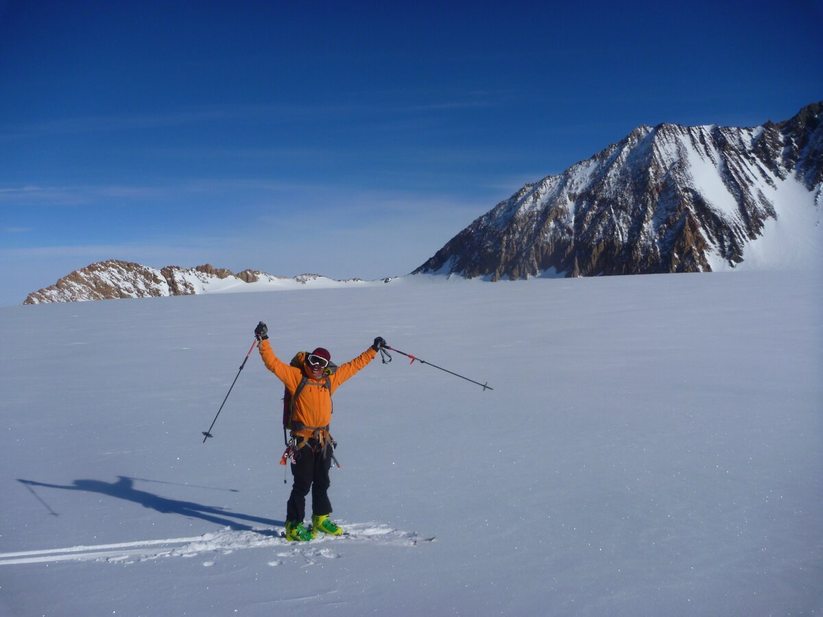 Ski tour near Mount Allen