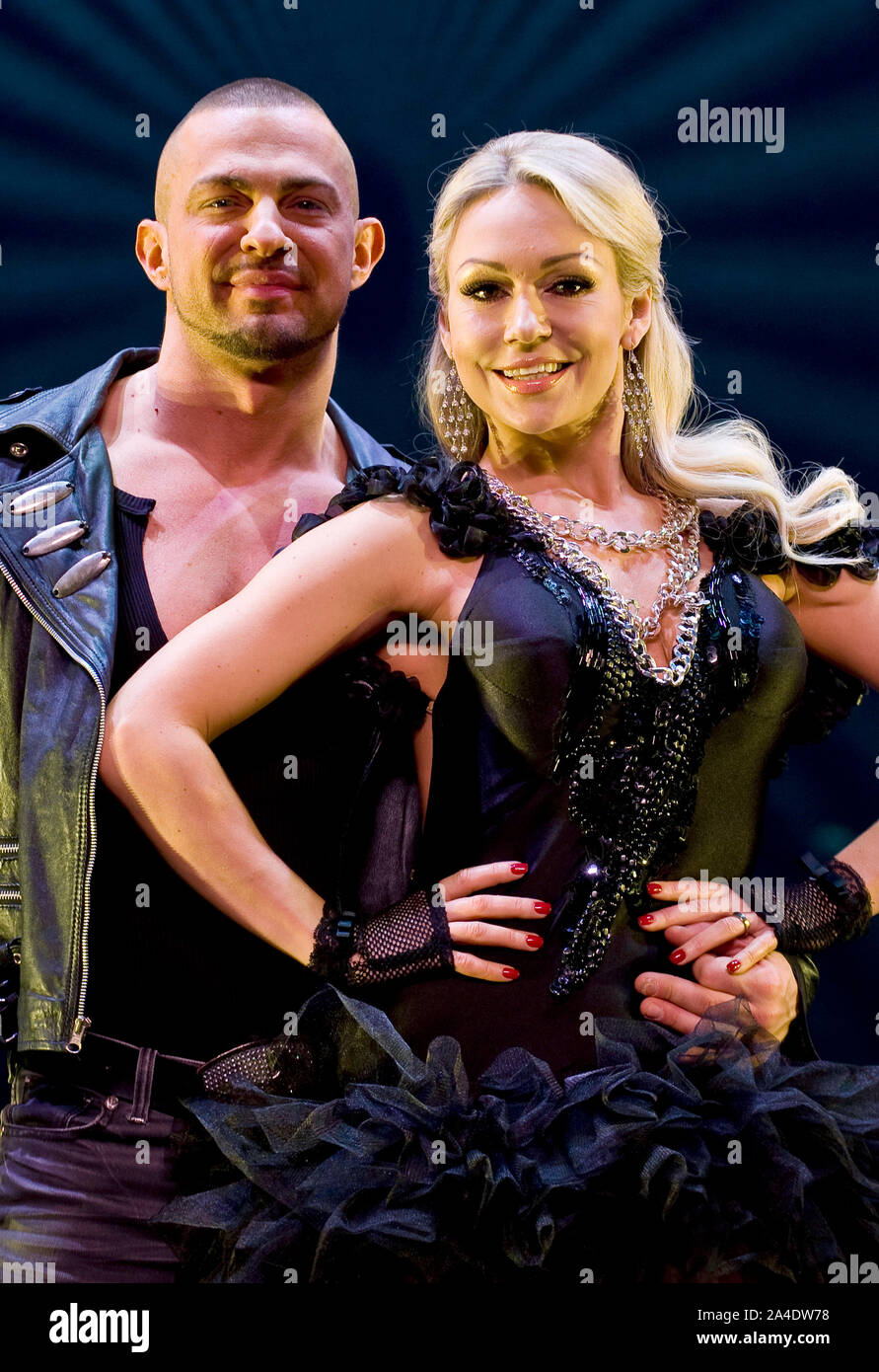 Photo Must Be Credited ©Jeff Spicer/Alpha Press 076997 07/03/2013 Robin Windsor and Kristina Rihanoff at the Burn The Floor Theatre Photocall held at the Shaftesbury Theatre in London Stock Photo