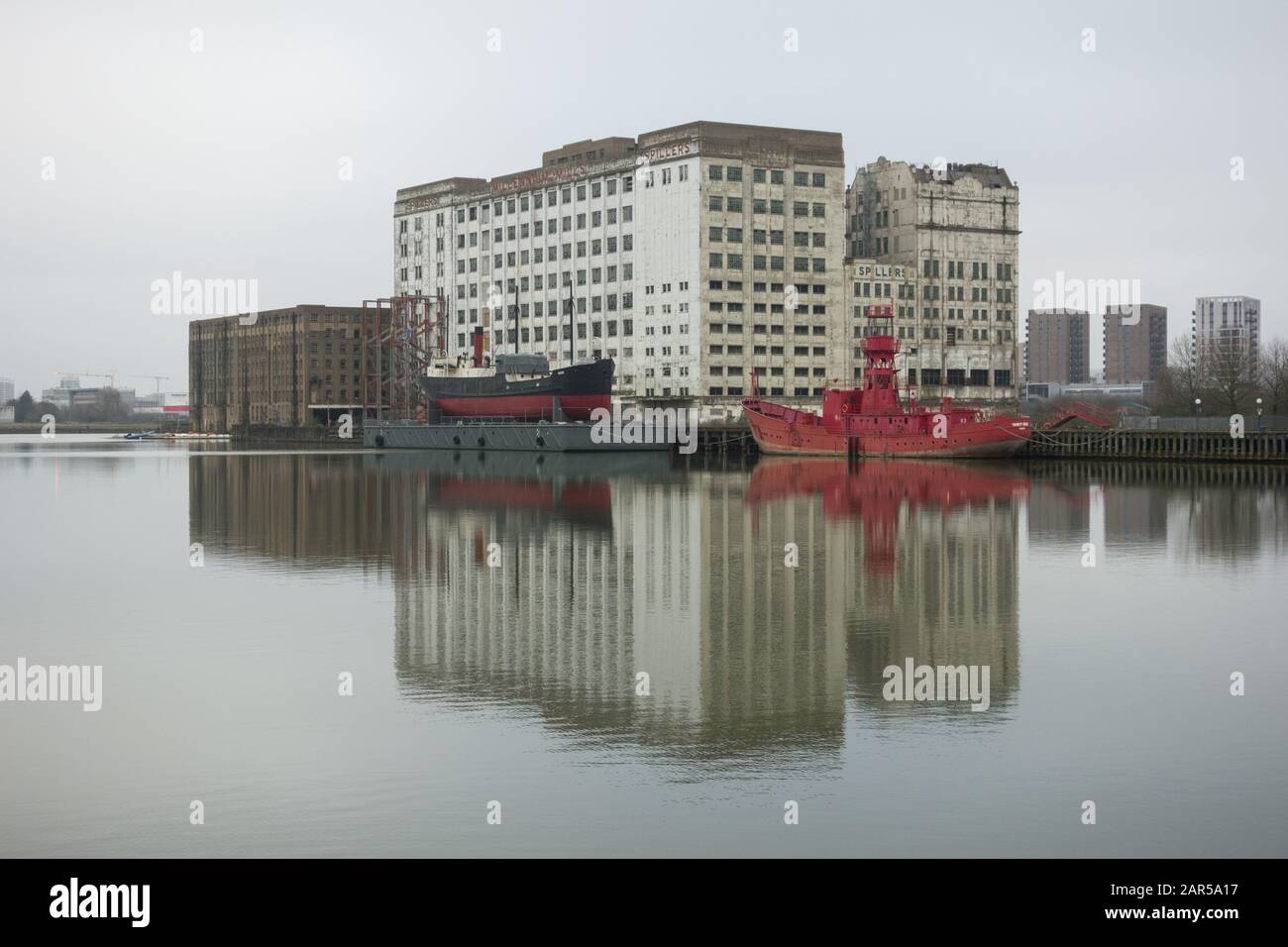 Trinity House Lightship 93, SS Robin, Lightship and Millennium Mills, Rayleigh Road, Royal Docks, Silvertown, London E16, UK Stock Photo