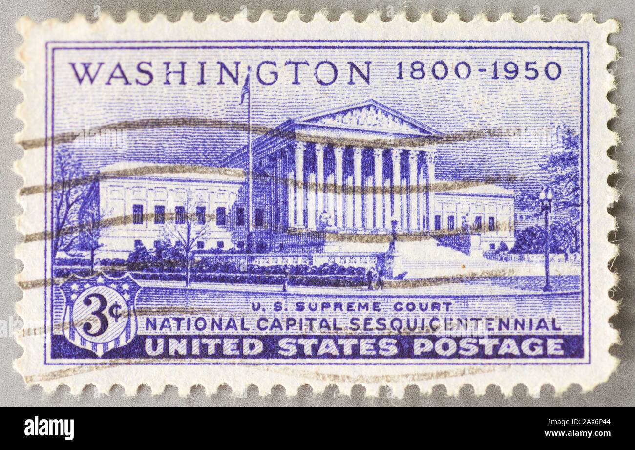 A 1950 US postage stamp commemorating 150 years of Washington. Image depicts the US Supreme Court in the National Capital. Stock Photo