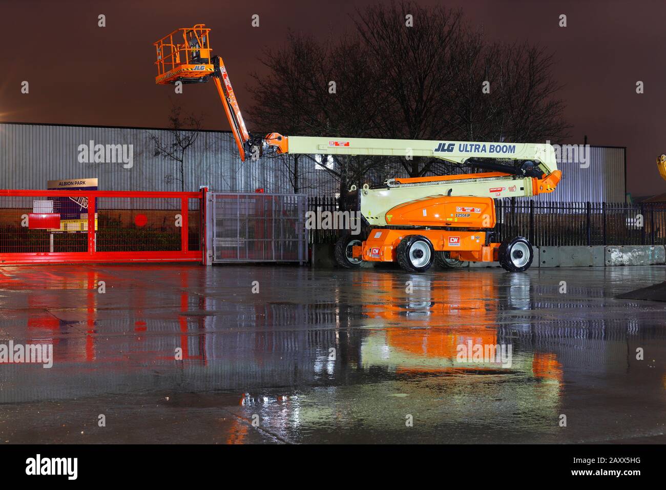 JLG 1250 AJP Ultra Boom Articulated Telescopic Boom Lift which reaches 125ft Stock Photo