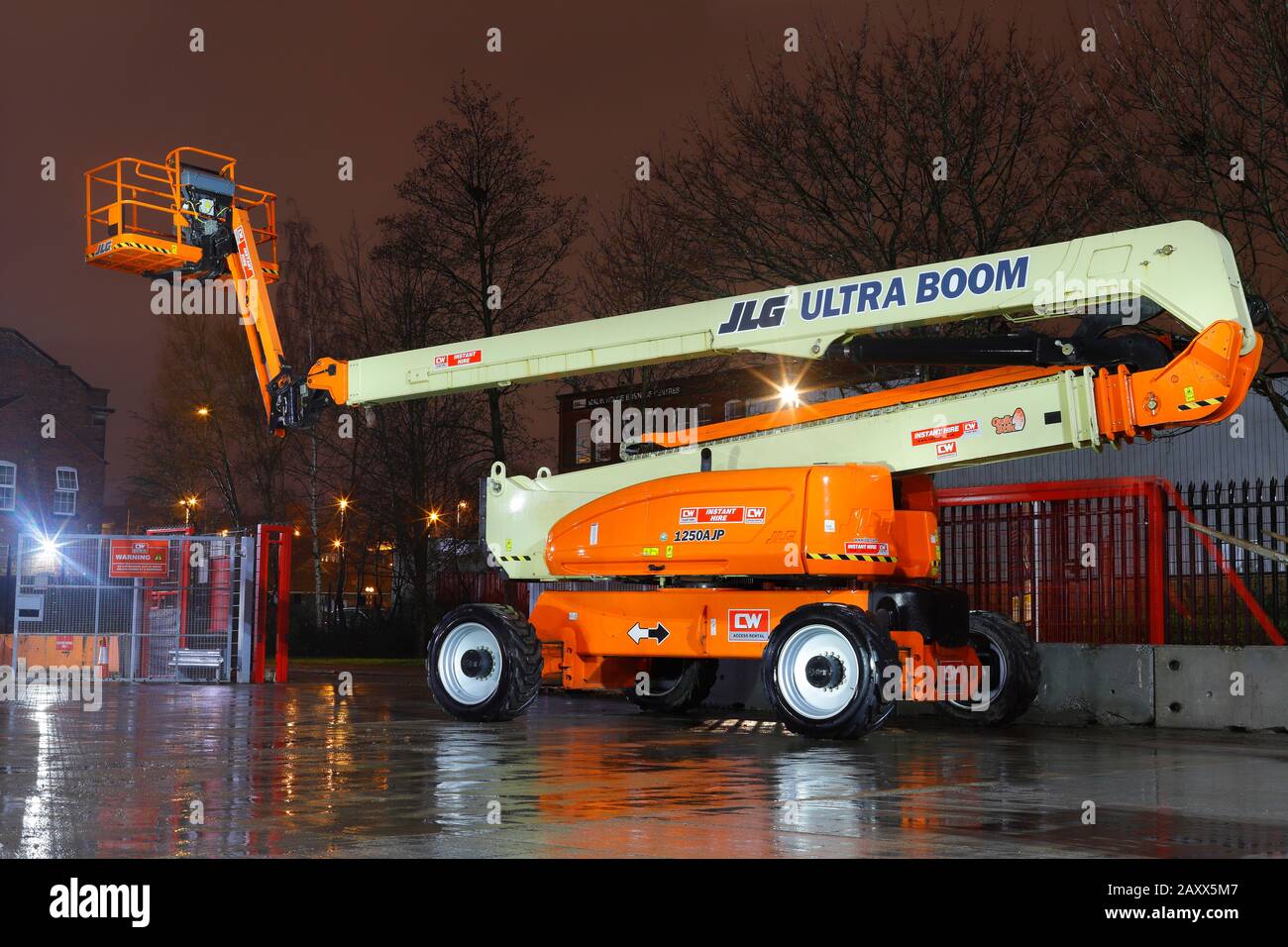 JLG 1250 AJP Ultra Boom Articulated Telescopic Boom Lift which reaches 125ft Stock Photo