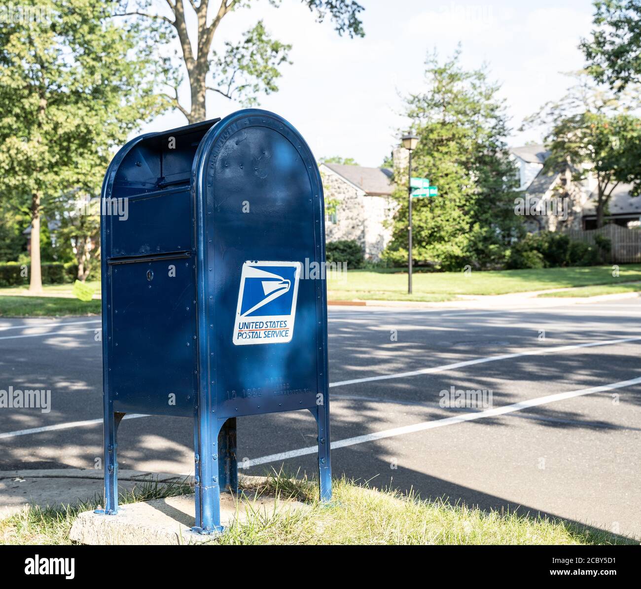 Berks County, Pennsylvania- August 14, 2020: USPS mailbox on suburban street in Pennsylvania Stock Photo