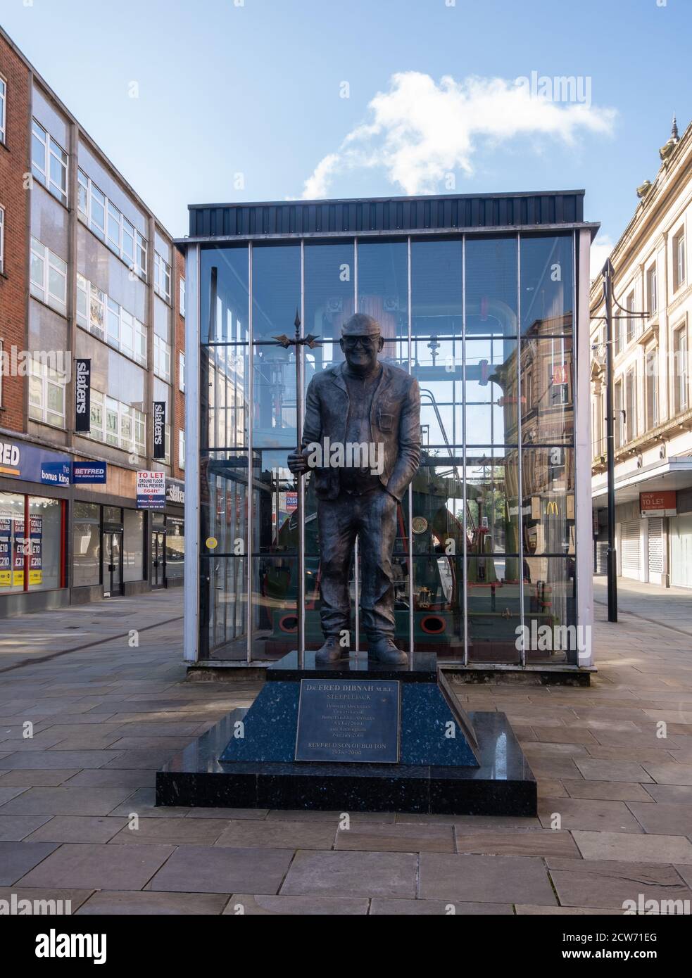 Statue of Fred Dibnah in Bolton town centre Lancashire July 2020 Stock Photo