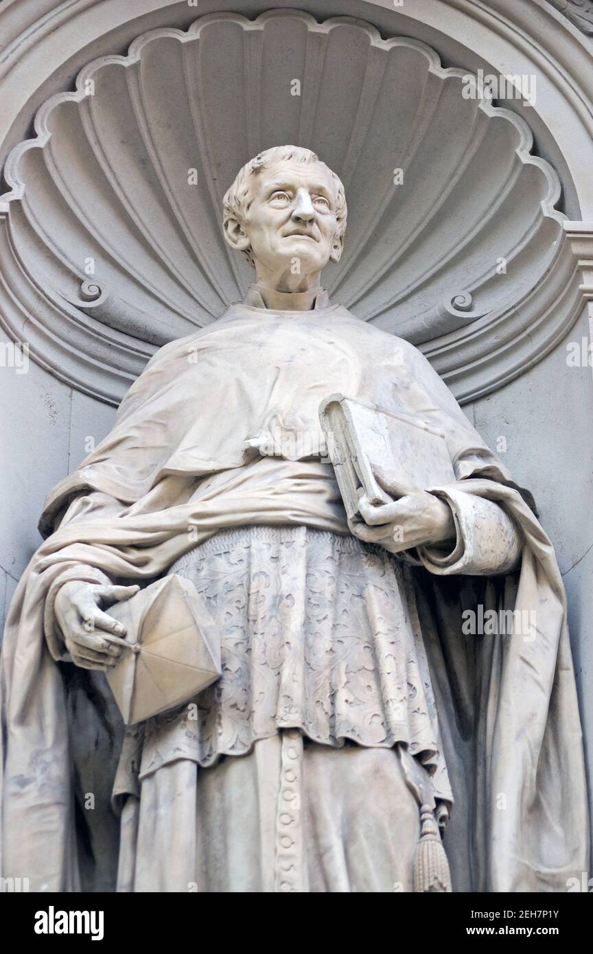 Historic statue of Cardinal John Henry Newman. Due to be beatified by the Pope - a route to sainthood - on Sunday 19th September, Cardinal Newman conv Stock Photo