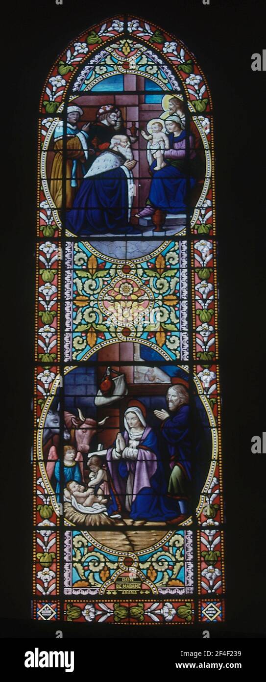 INTERIOR - VIDRIERA - NATIVIDAD Y EPIFANIA. Location: IGLESIA PARROQUIAL. LABOUHEYRE. France. CHILD JESUS. BIBLICAL MAGI. VIRGIN MARY. SAN JOSE ESPOSO DE LA VIRGEN MARIA. Melchor. Gaspar. BALTASAR. Stock Photo