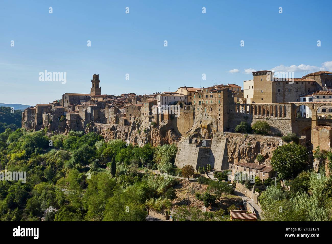 Pitigliano, Stadtansicht der Altstadt, mittelalterliche Tuffstein-Stadt, Provinz Grosseto, Toskana, Italien, Europa Stock Photo