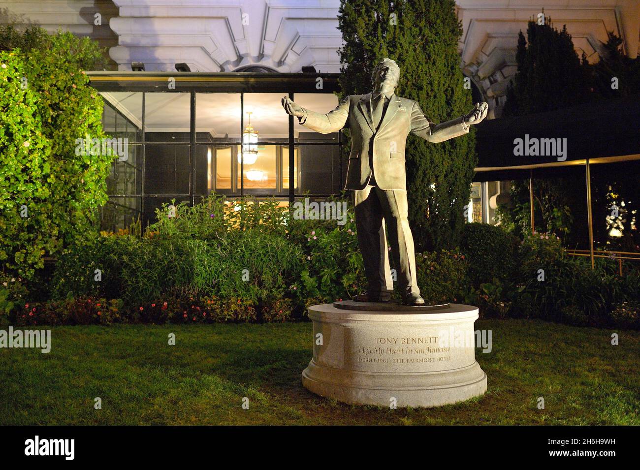 Tony Bennett 's 'I lost my heart in San Francisco' debuted at The Fairmont Hotel Stock Photo