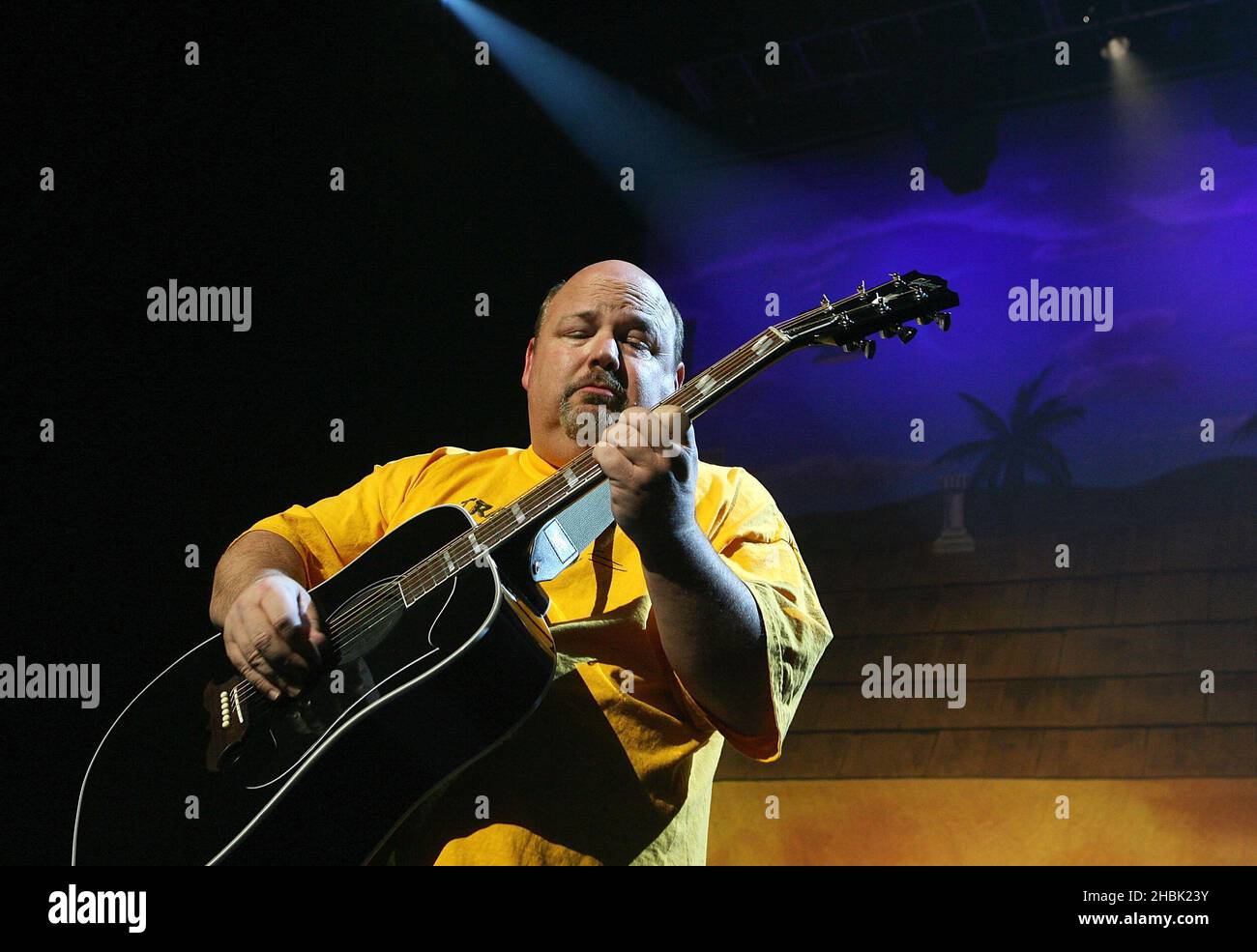 Kyle Gass of Tenacious D in concert at the Hammersmith Apoll in London on December 18, 2006.  Entertainment Stock Photo